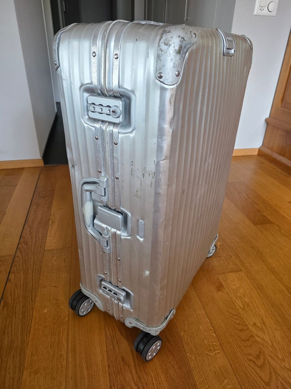 Rimowa Reisekoffer: Reisekoffer Rimowa – Gebraucht aus Horw von galaga65
