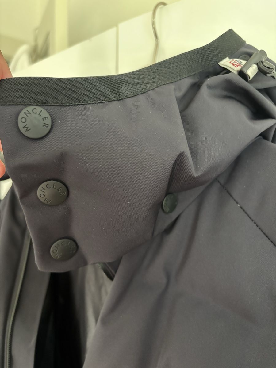 Moncler Giacche: Moncler Ski Jacket – Nuovo (secondo la descrizione) da Genève venduto da Nathanwatchch 6
