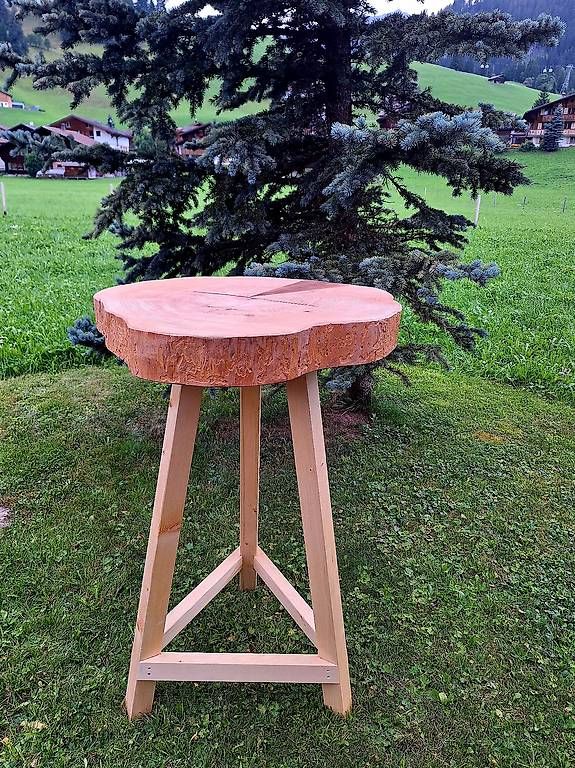 Tische: Stehtisch Bartisch Unikat – Gebraucht aus Adelboden von Lenaa84