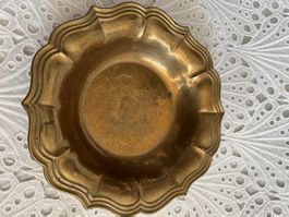 Alter Messingschale mit gewelltem Rand 24cm