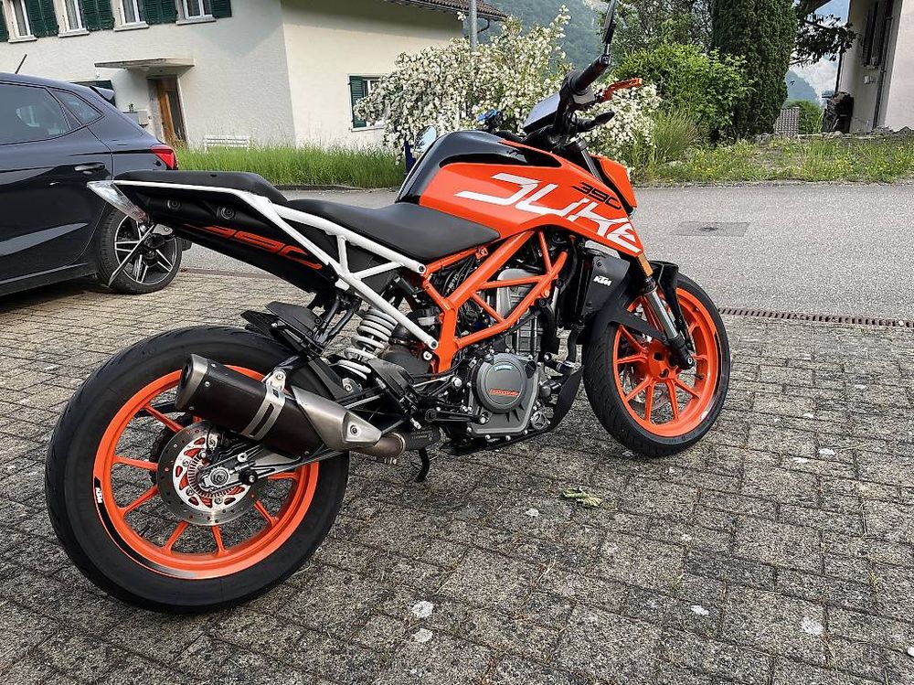 Strada: KTM 390 Duke - A limité / 32 kw – Usato da Péry venduto da SGerber37
