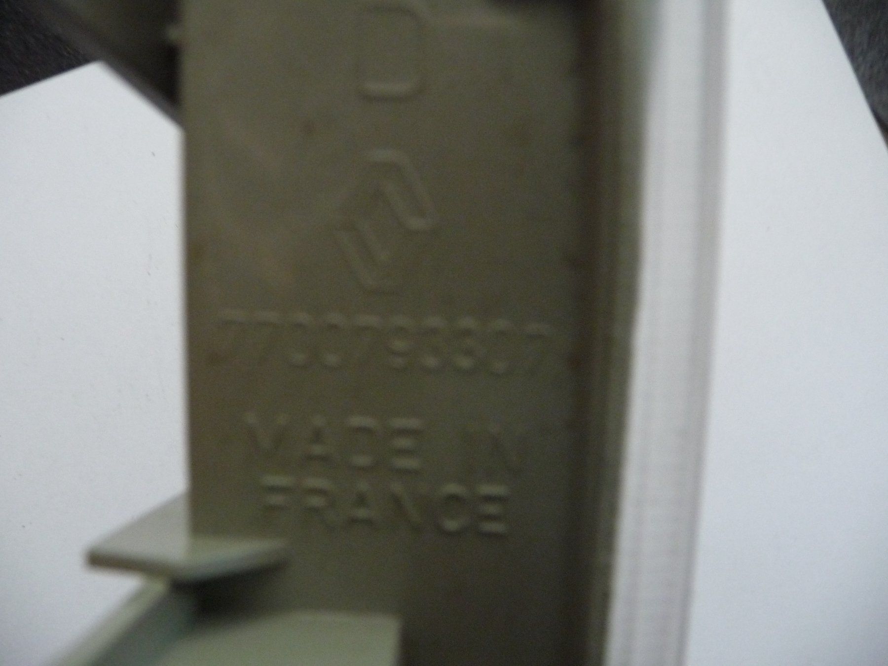 Renault Tutti pezzi di ricambio auto: Renault Blinkleuchte 77 00 793 307 – Nuovo e nell'imballaggio originale da Einsiedeln venduto da Renaultparts 3