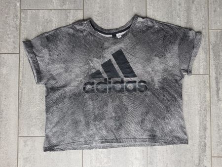 T-Shirt von Adidas ungetragen (ca. Gr. 52)