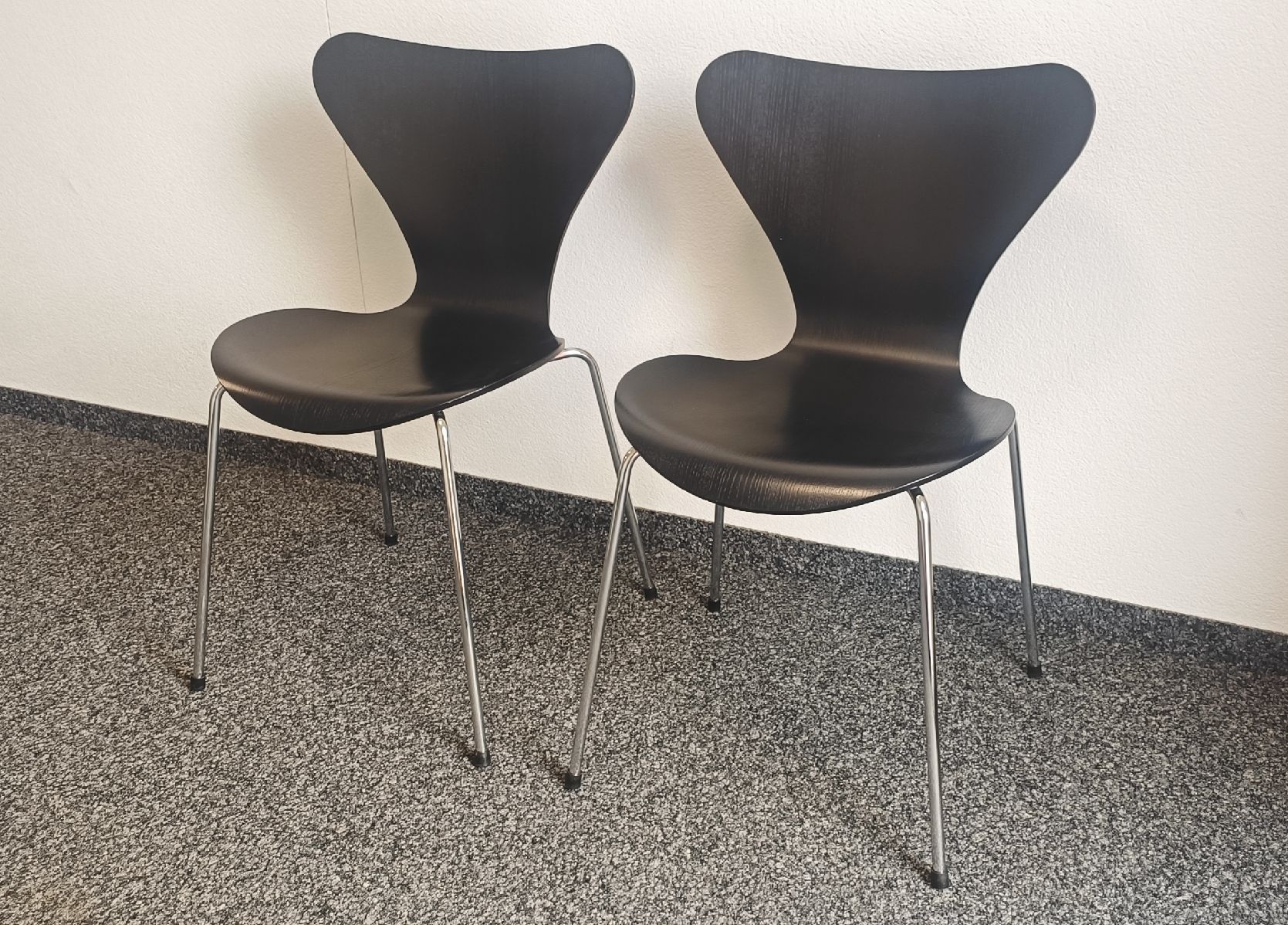 Fritz Hansen Sedie: 2 x Fritz Hansen Serie 7 Stühle – Usato da Schmitten FR venduto da oftringen