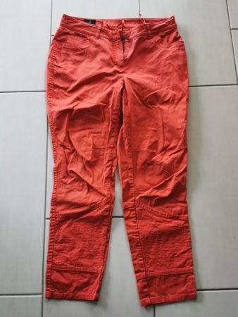 Orange farbene Stoffhose, Gr. 38, Madeleine