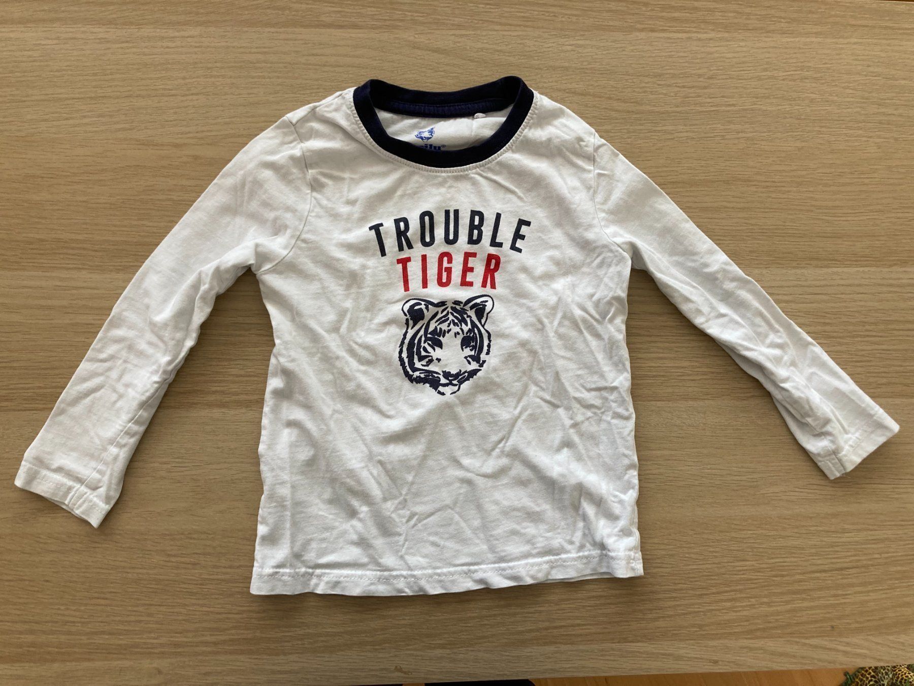 Hemden, T-Shirts & Polos: T-Shirt langarm mit Tiger-Motiv – Gebraucht aus Muttenz von Juvenile33