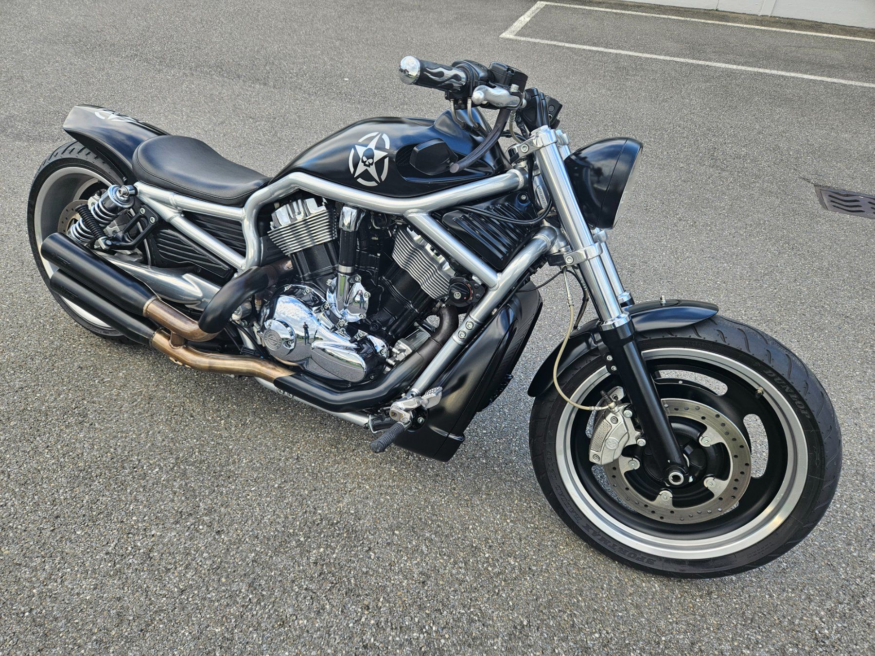 Harley-Davidson Chopper: Harley V-Rod – Usato da Altishofen venduto da Padiwaage