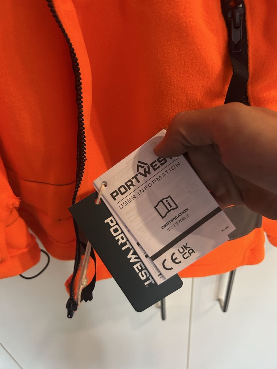 Jacken: Portwest Warnschutz-Fleecejacke Gr. L – Neu und originalverpackt aus Rickenbach LU von mkw_f2b8 2