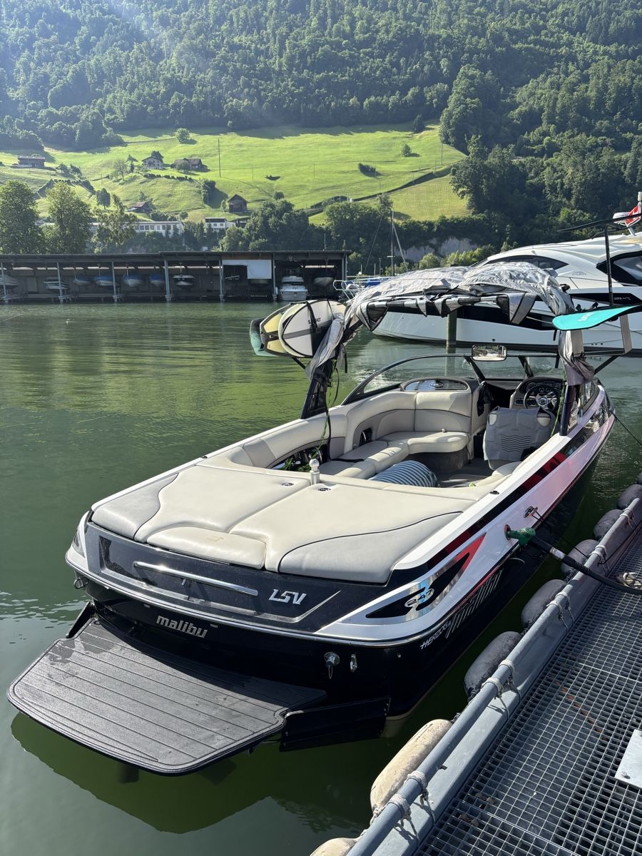 Malibu Bateaux: Malibu LSV 24 optional Wasserliegeplatz – D'occasion à Luzern par sam.l. 3