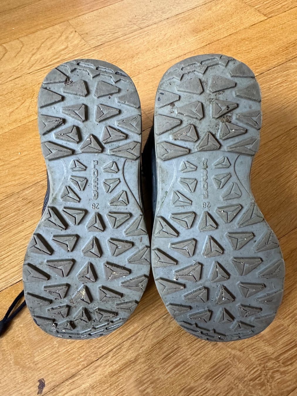 Lowa Scarpe per ragazzi: Lowa Wanderschuhe Gr. 28 – Usato da Birsfelden venduto da pat_q766 3