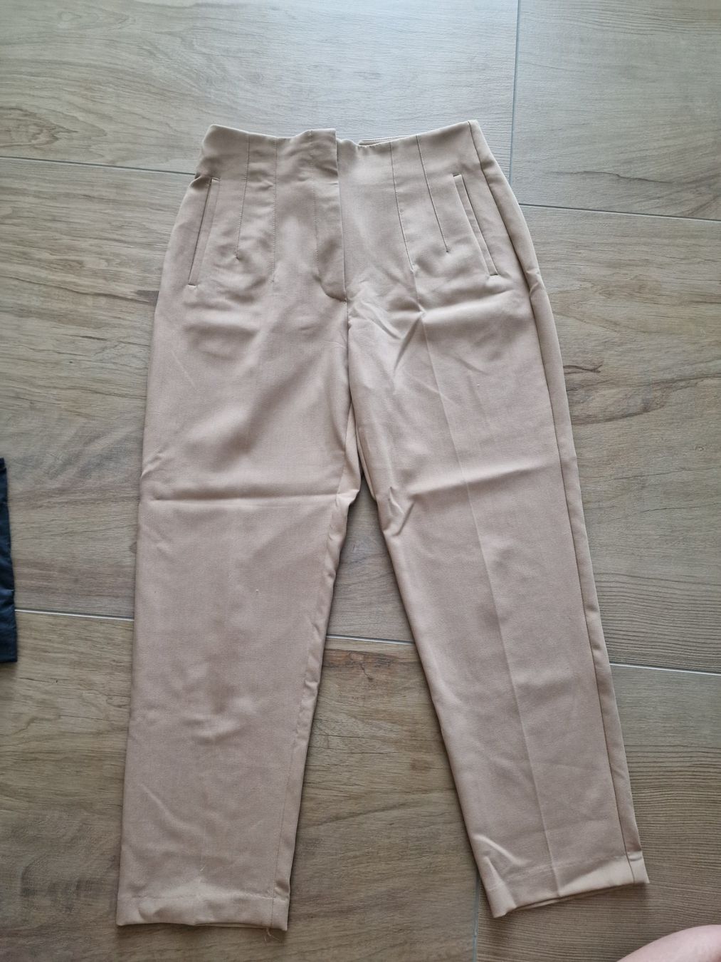Zara Pantaloni: Zara Hose – Nuovo (secondo la descrizione) da Altishausen venduto da ter_58nj