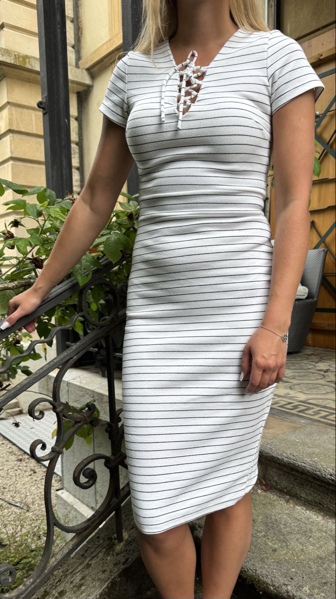 Vestiti: Robe d’été  – Usato da Neuchâtel venduto da yul_rg8p 4