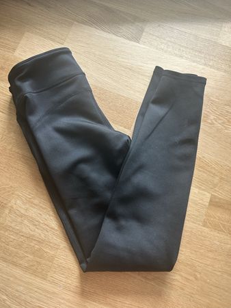Sport Leggins Tchibo umkehrbar Grösse S, schwarz