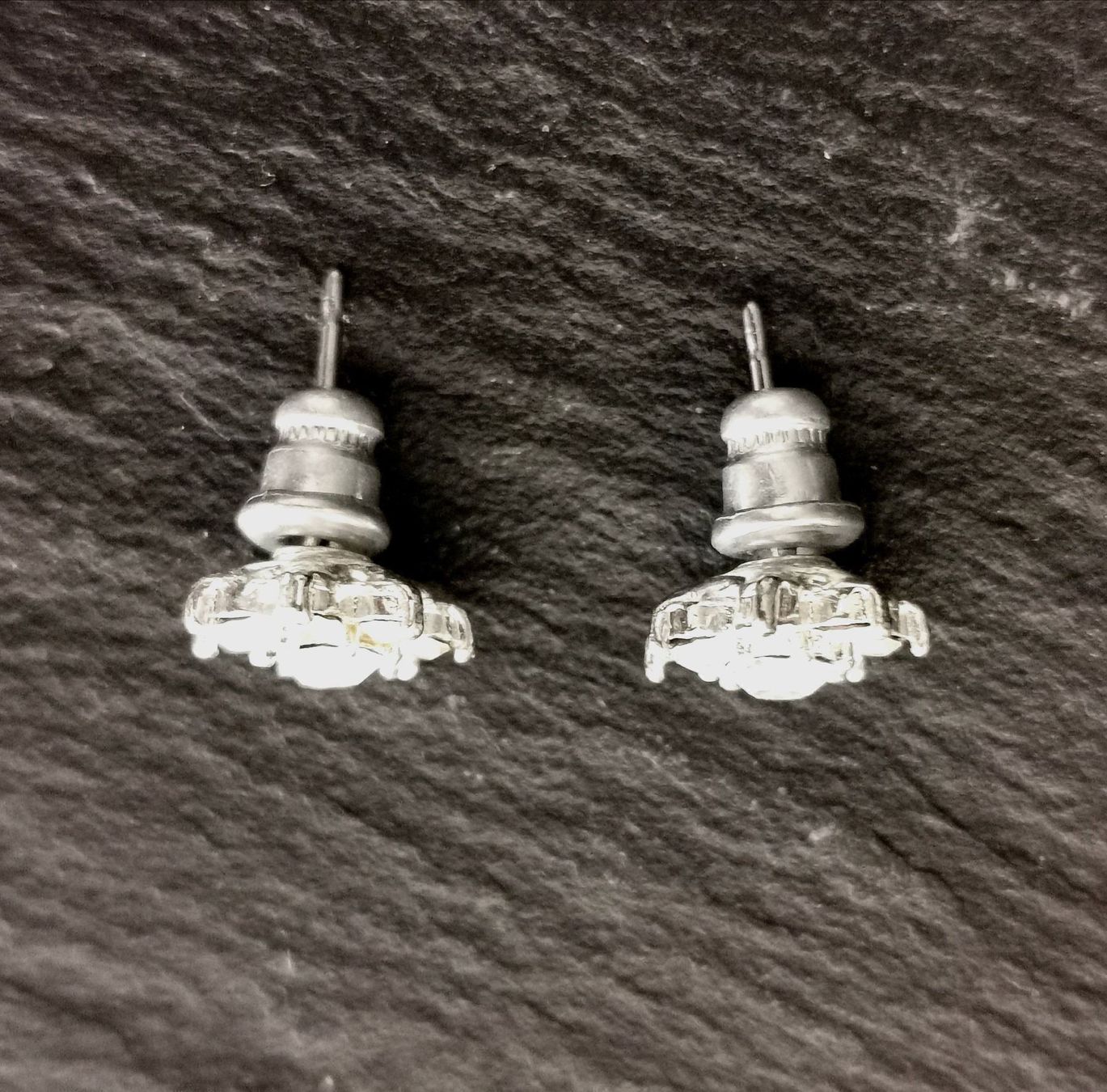 Orecchini pendenti & Orecchini a lobo: Boucles d'oreilles argentées/zirconias – Nuovo (secondo la descrizione) da Veyrier venduto da Leilazizou 2