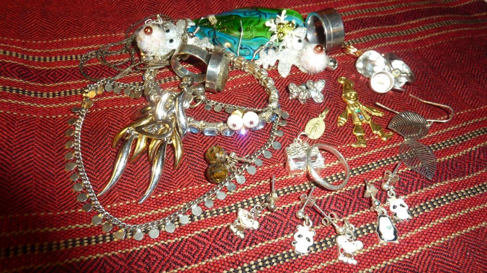 Lot De Bijoux Vintage En Perles Et Laiton - À Porter, Détourner Ou Restaurer - Occasion