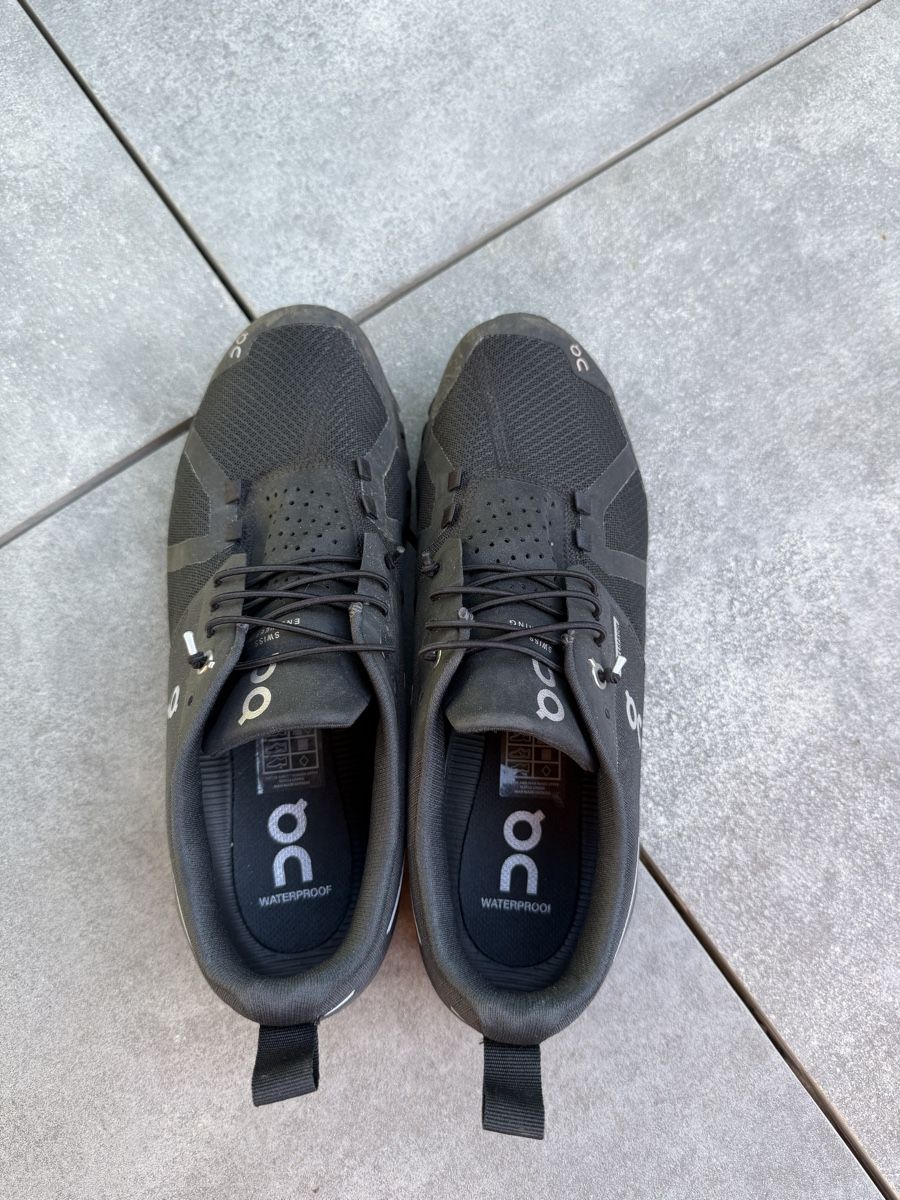 On Herrenschuhe: ON Cloud Waterproof Gr. 42.5 Schwarz – Gebraucht aus Möhlin von romano19 1