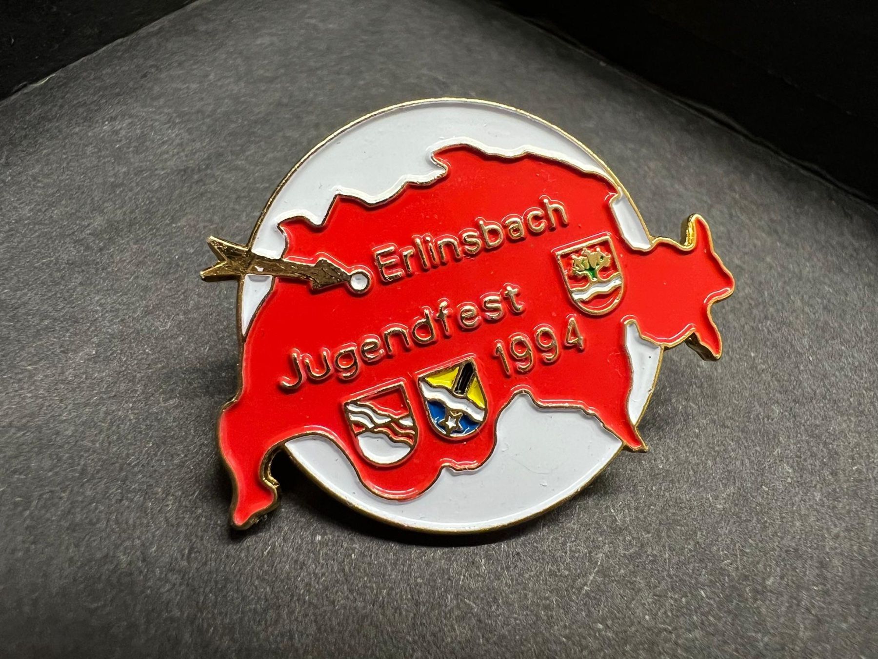 Placchette & Badge: Pin Jugendfest Erlinsbach 1994 – Nuovo e nell'imballaggio originale da Erlinsbach venduto da Michel2006 2