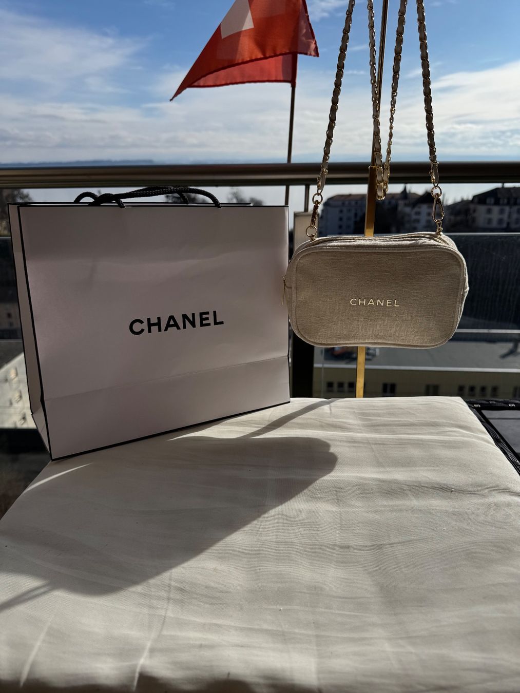 Chanel Borse da donna: Sac Chanel bandoulière – Nuovo e nell'imballaggio originale da Neuchatel venduto da mar_9blm