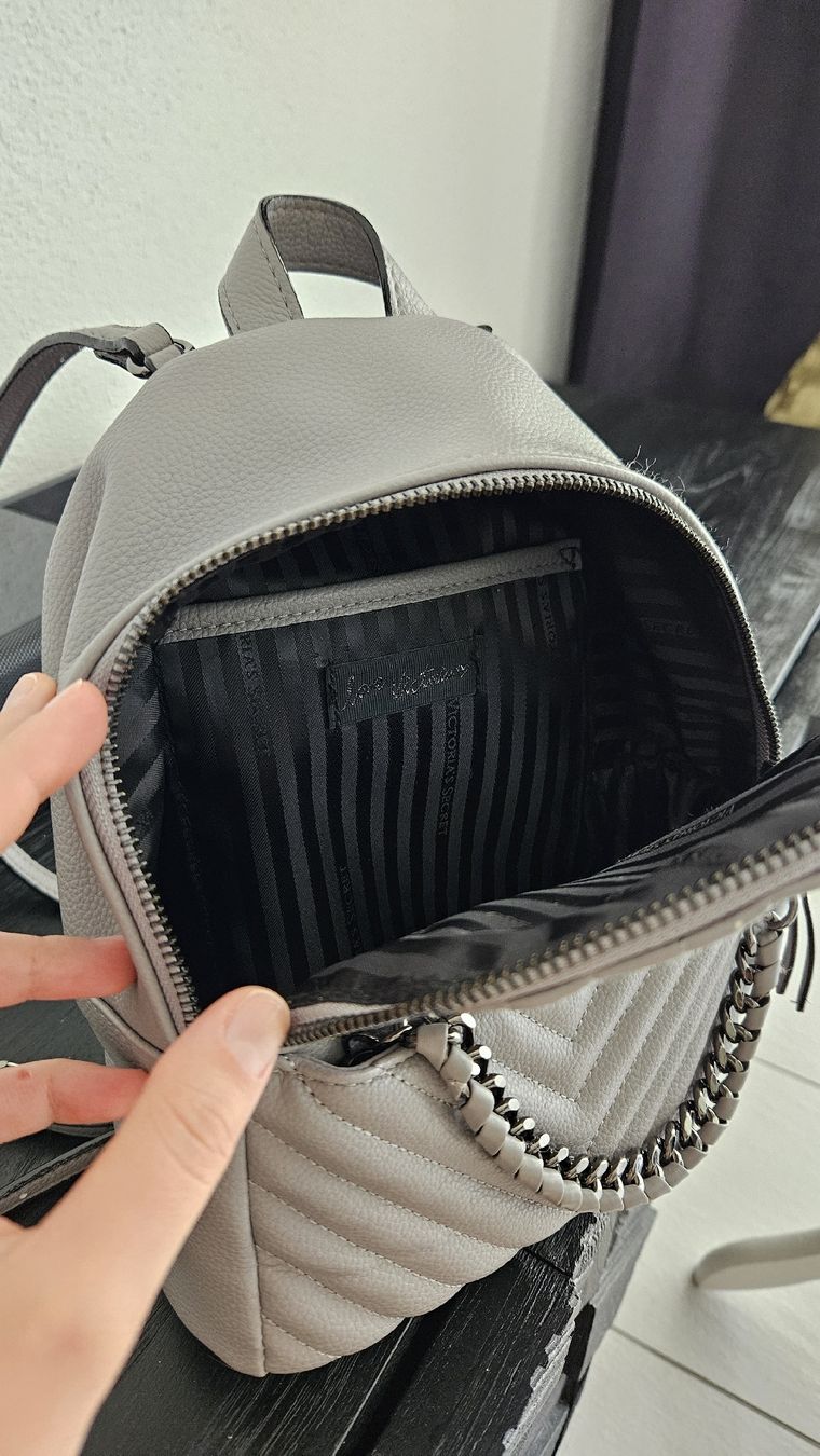 Victoria's Secret Rucksäcke: victoria's secret ruksak / backpack – Gebraucht aus Bülach von Recherchieren 2
