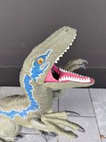 Mattel Jurassic World Super Colossal Velociraptor dinosaur