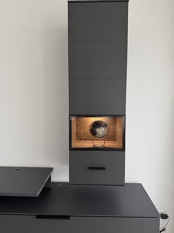 Mobili TV: Wohnwand in Graphit & Holzoptik – Usato da Emmen venduto da eve_vq8m 4