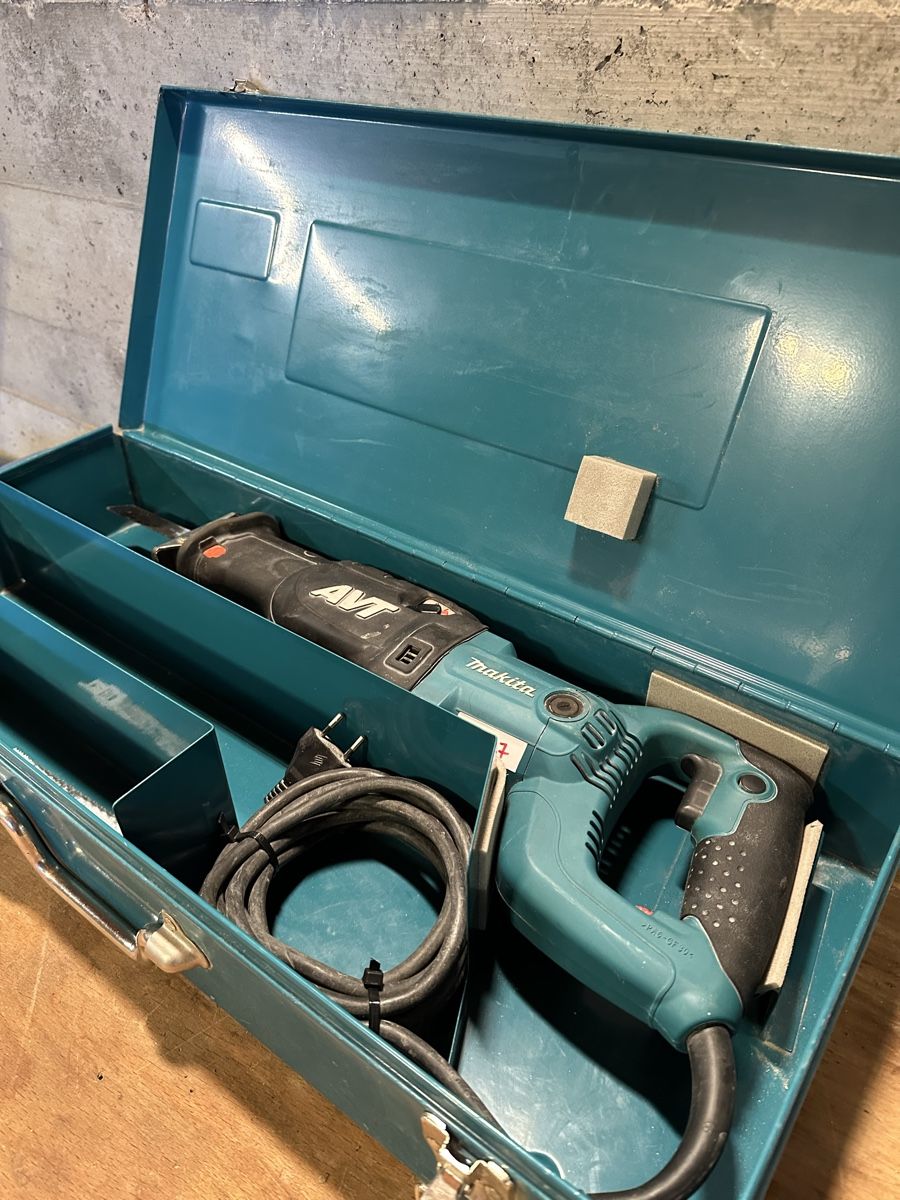 Makita Sägen: Säbelsäge MAKITA – Gebraucht aus Rothrist von Die_Welle 8
