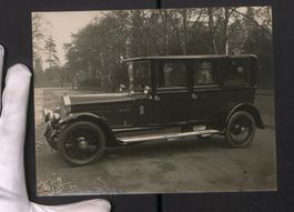 Fotografie Auto Wolseley, Limousine aufg