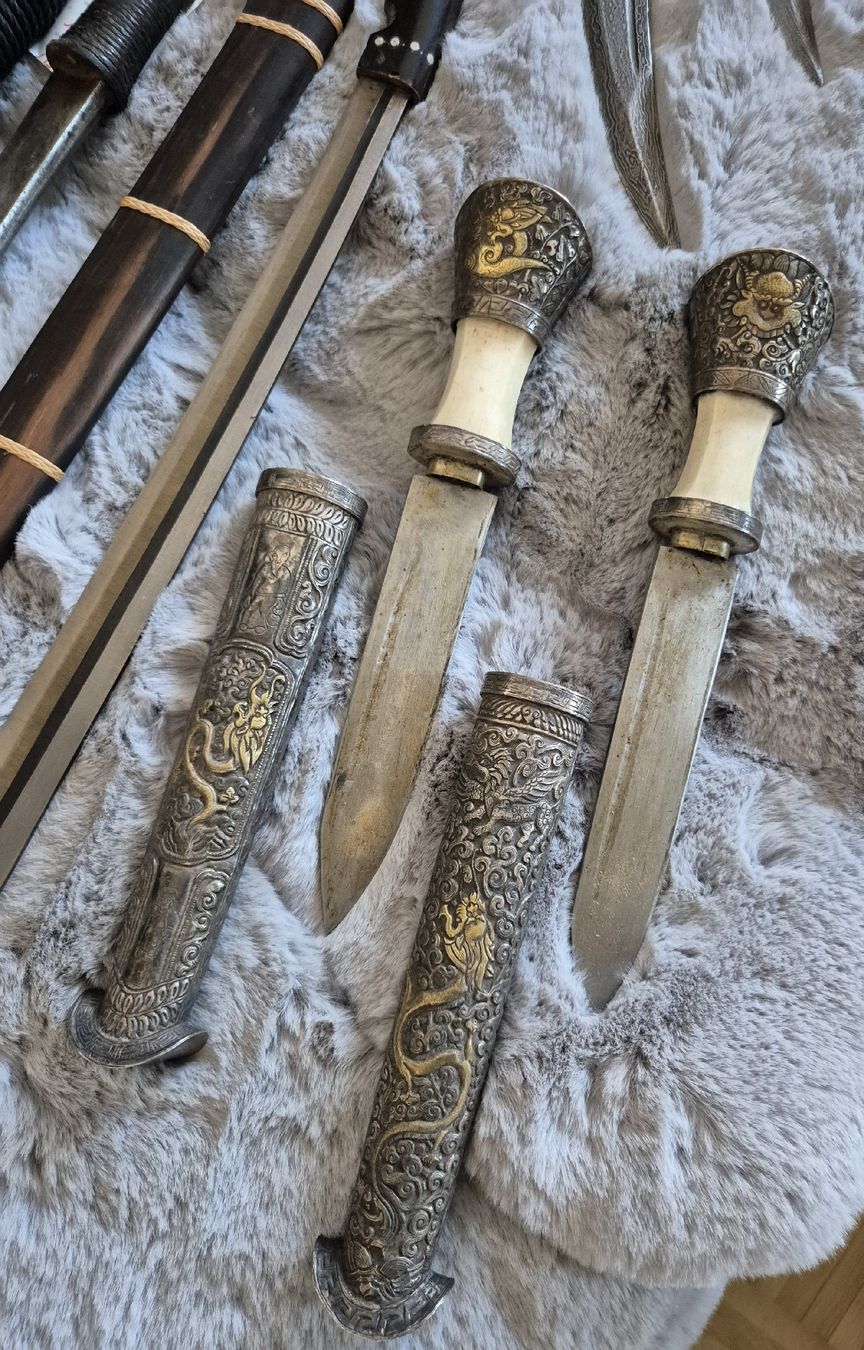 Armes blanches: Dolch & Säbelsammlung – D'occasion à Zürich par Dalema13 7