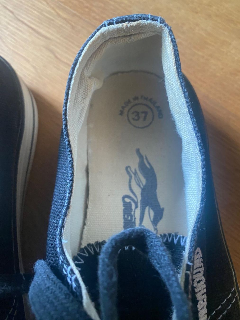Herrenschuhe: Baskets Greyhound schwarz-weiss / blanc-noir. Taille 37 – Gebraucht aus Gümligen von Xochitl 8