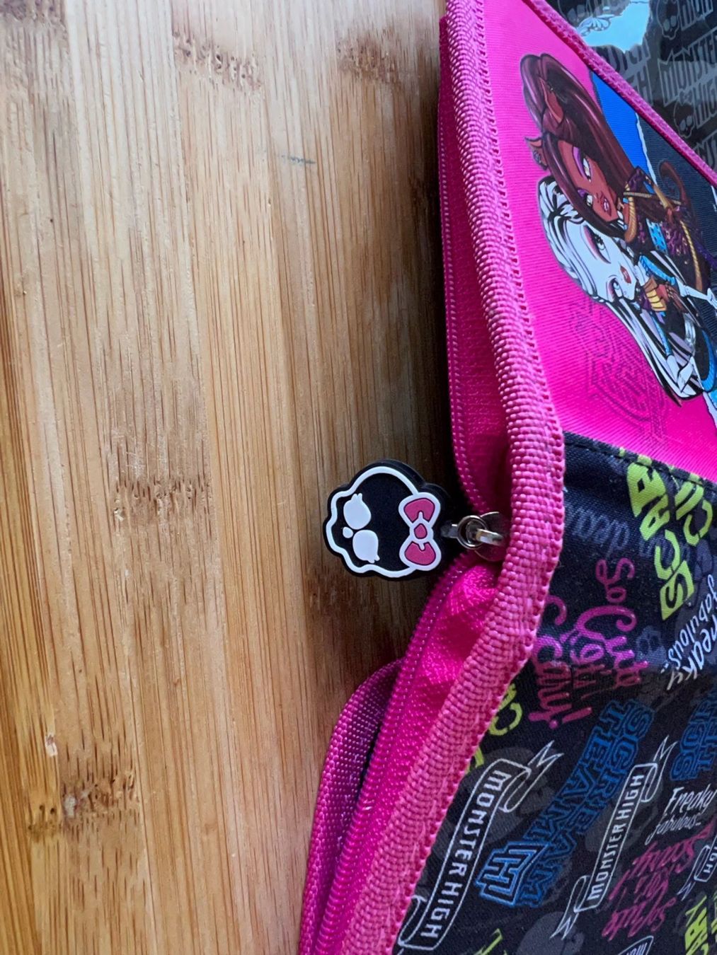 Astucci : Monster High Mäppchen – Usato da Tafers venduto da JP911 7