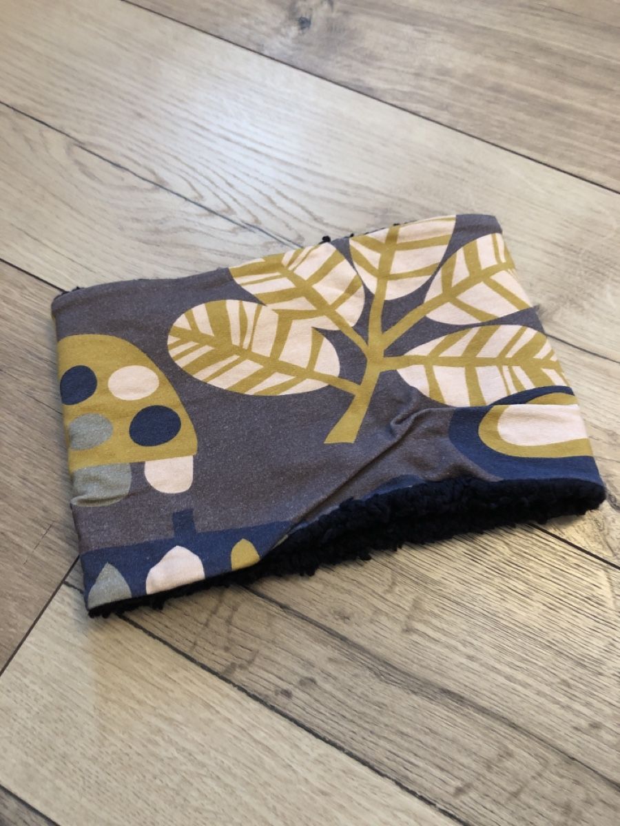 Altro abbigliamento per bambino: Snood 6 mois/4 ans – Usato da Sornard (Nendaz) venduto da delezedoris