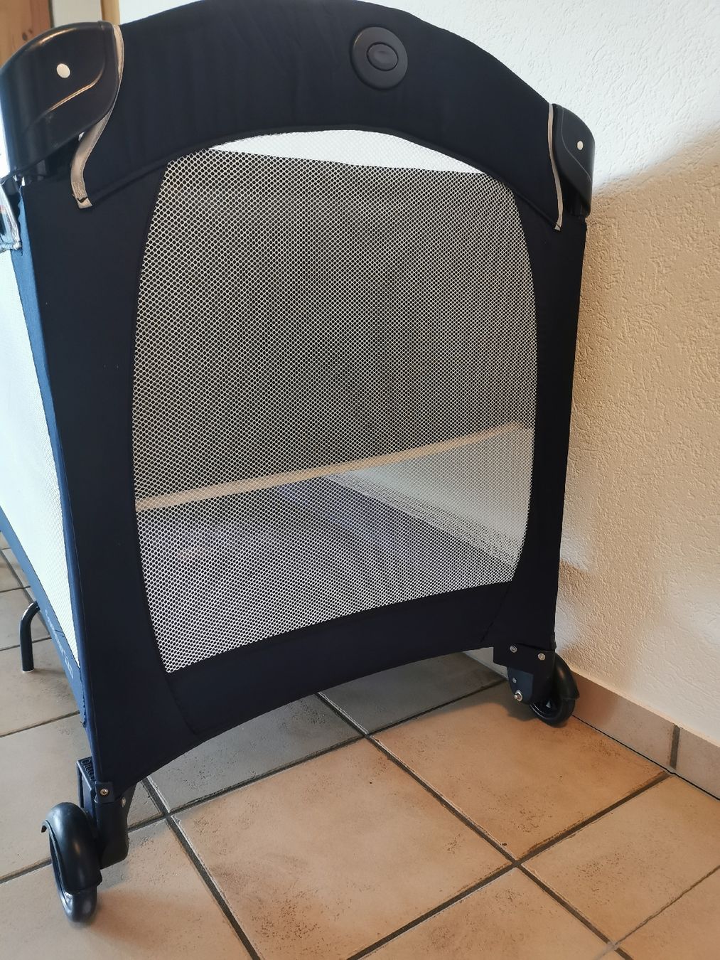 Letti: Reisebett Graco Contour 120 mit Rollen – Usato da Stüsslingen venduto da Grabesstampfer 2