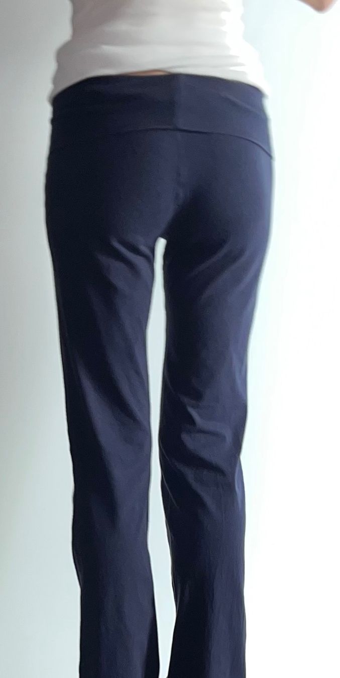 Hosen: Yoga Hose Gr.S – Gebraucht aus Stäfa von Exclusive0 2
