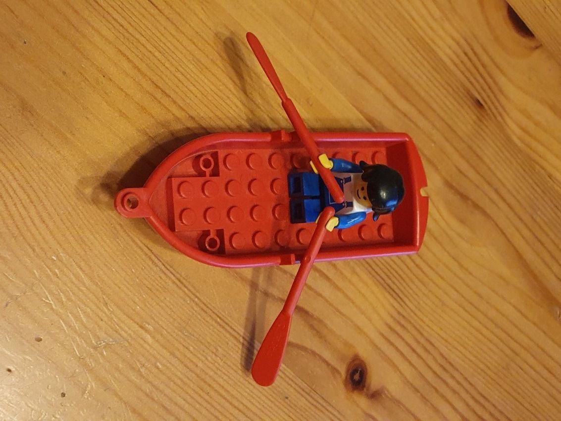 Lego Giocattoli: Figur mit Boot und Paddel – Usato da Läufelfingen venduto da jac_vp95
