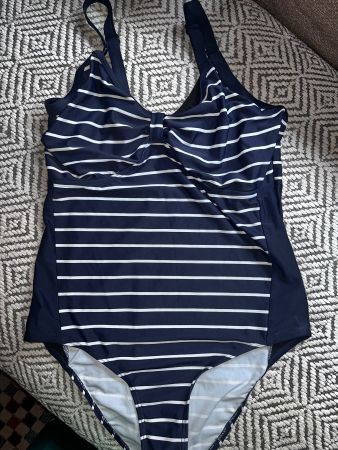 Breastfeeding Swimsuit from JoJo Maman Bébé size M/12/40
