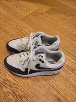 Nike Air Max Sneaker weiss/schwarz Gr. 37 .5