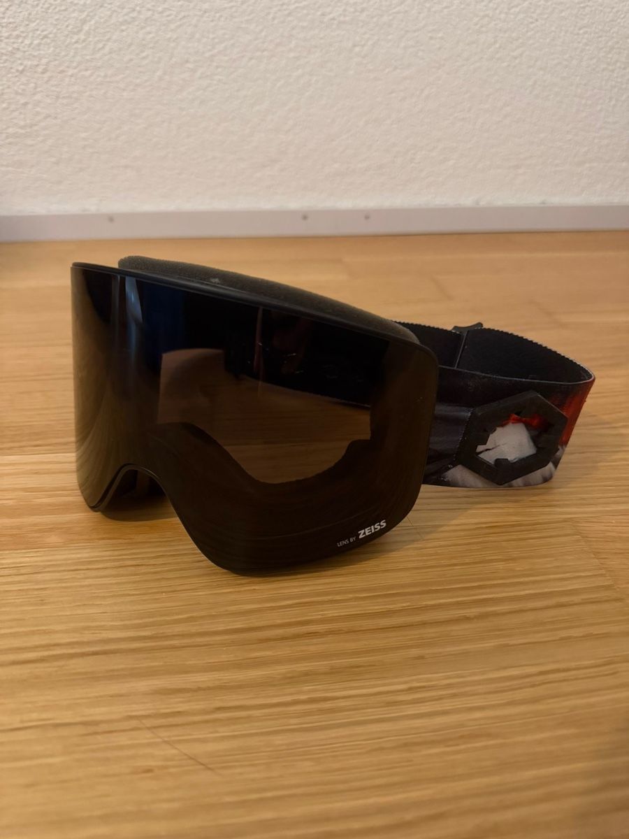 Burton Sonstige Accessoires für Herren: Burton Snowboardhandschuhe + Snowboardbrille – Neu (gemäss Beschreibung) aus Schlieren von donato.di