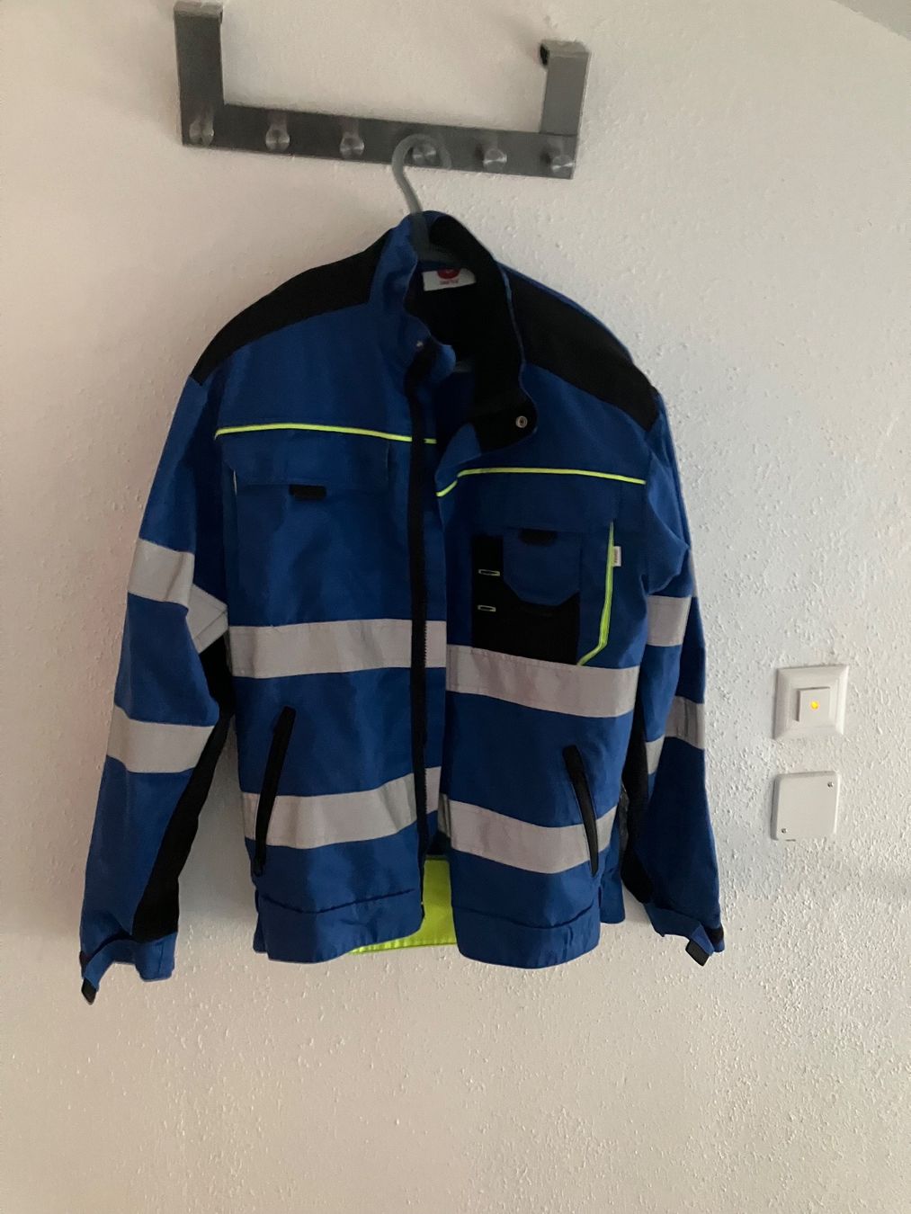 Kleiderpakete: Arbeitskleidung / Jacke und Latzhose – Gebraucht aus Bettwiesen von Zustand57 2