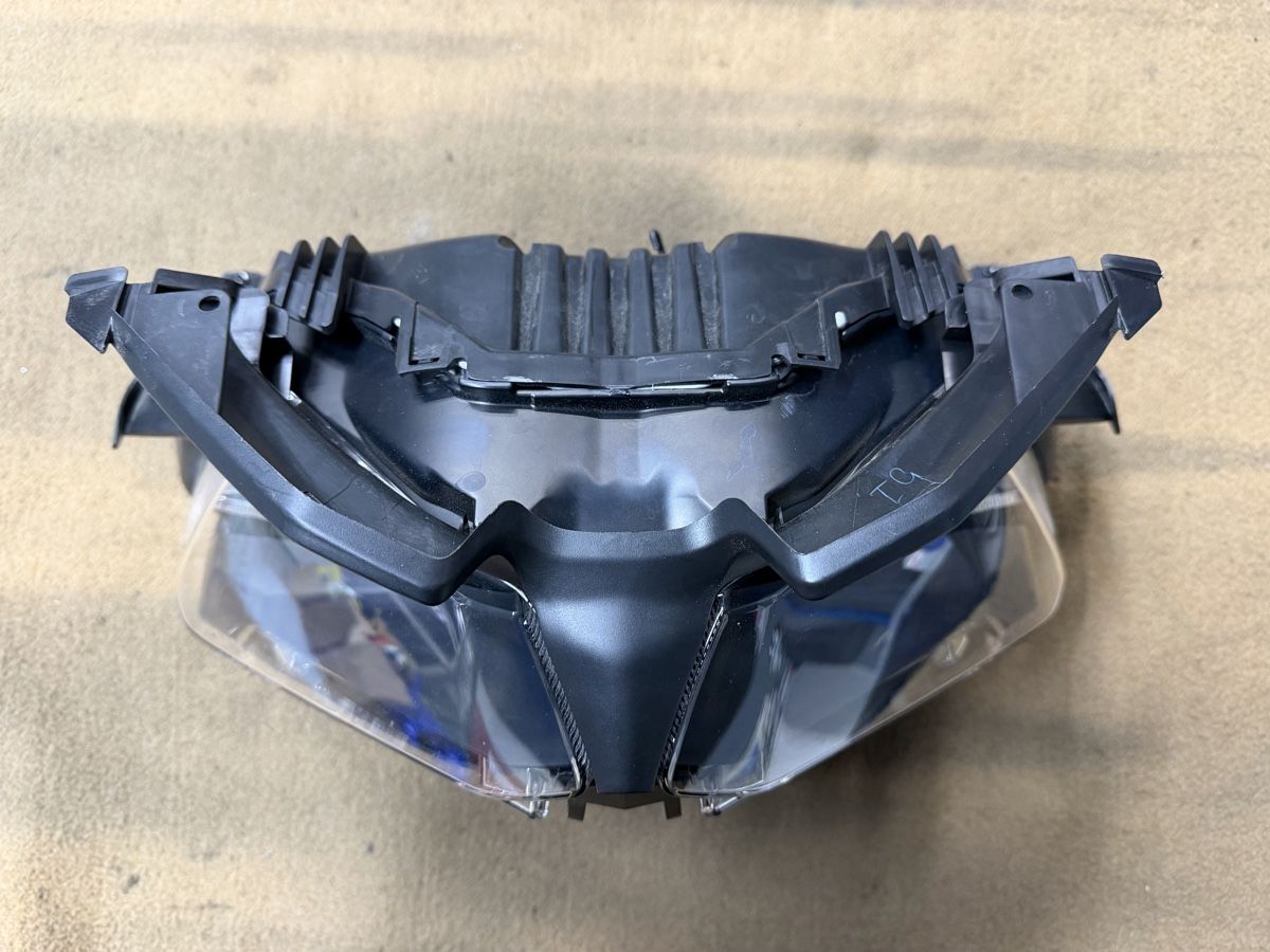 Honda Fari: Scheinwerfer Honda CBR1000R SP1 SC77 W3966 – Usato da Naters venduto da Kev1998 2