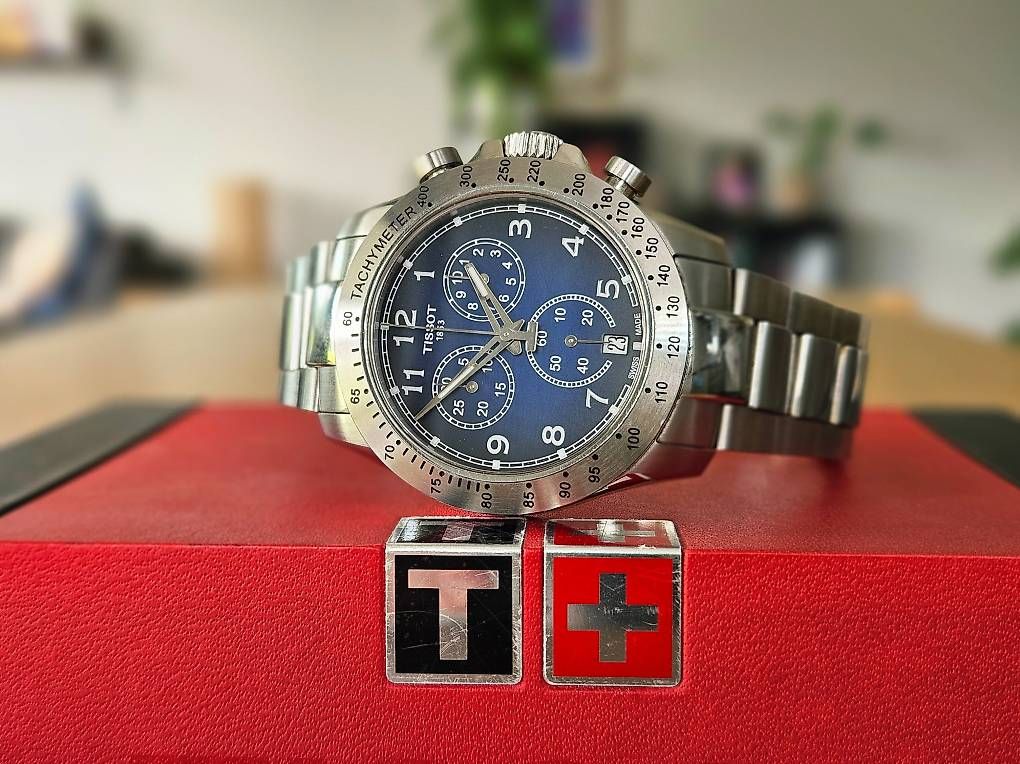 Tissot Montres: Tissot V8 Chronograph / Full Set – D'occasion à Schliern b. Köniz par sciurrrus