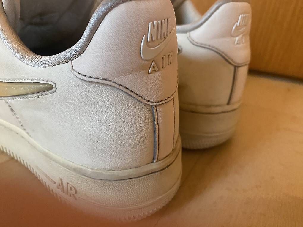 Nike Damenschuhe: Beige Glitzer AF1 Air Force EU 39 – Gebraucht aus Spreitenbach von captaincrunch 4
