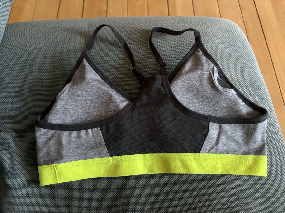 Nike Altra biancheria intima: Nike Sportbh – Usato da Ittigen venduto da sab_6dkh 1