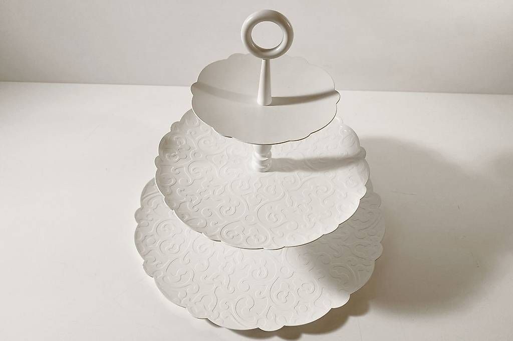 Alessi Piatti di portata: Alessi Dressed Etagere mit 3 Ebenen – Usato da Ballwil venduto da ClassicGallery 2