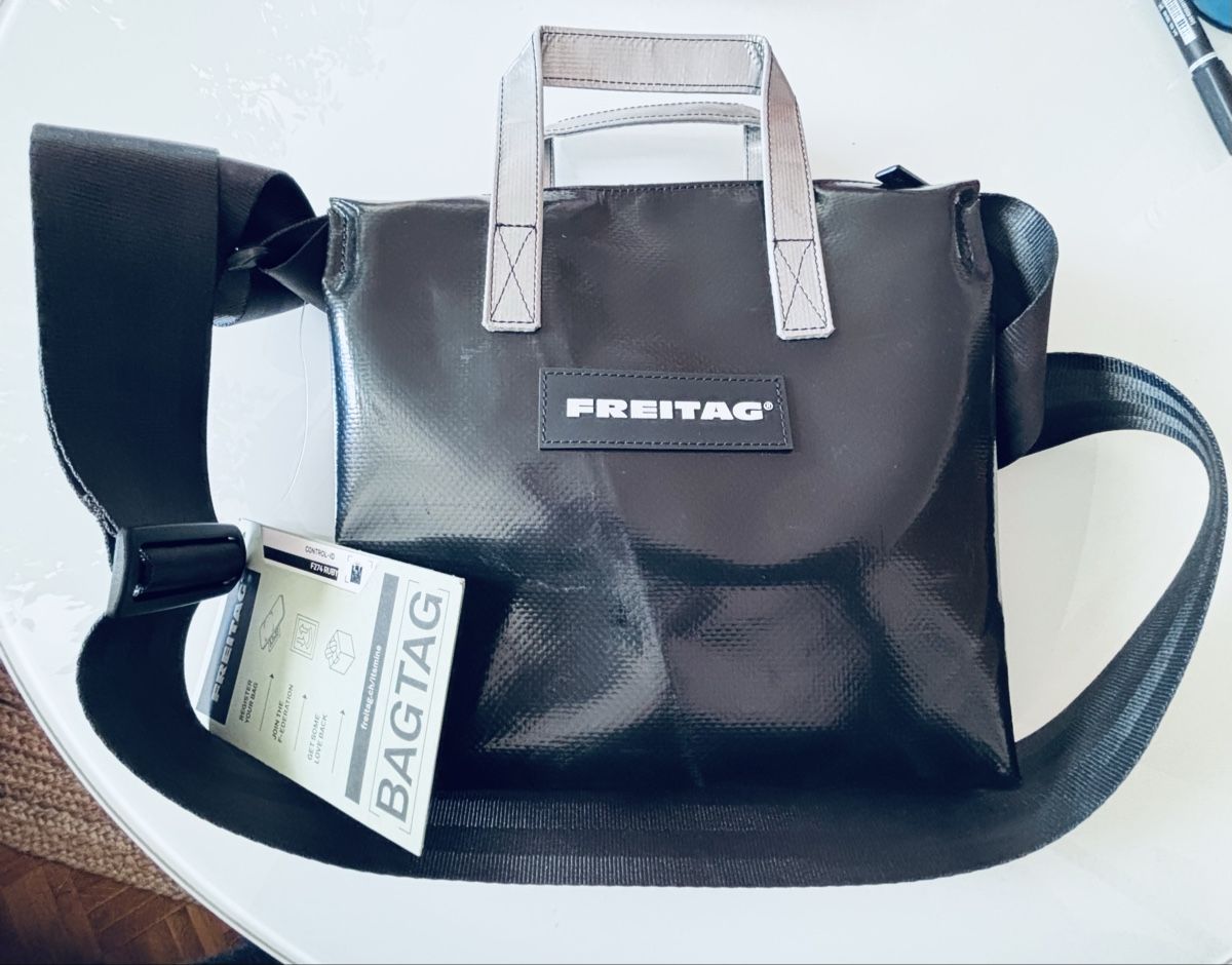 Freitag Sacs: FREITAG Ruby F274 schwarz NEU Ab  => 135.- – Neuf avec emballage d'origine à Basel par Seele7 2
