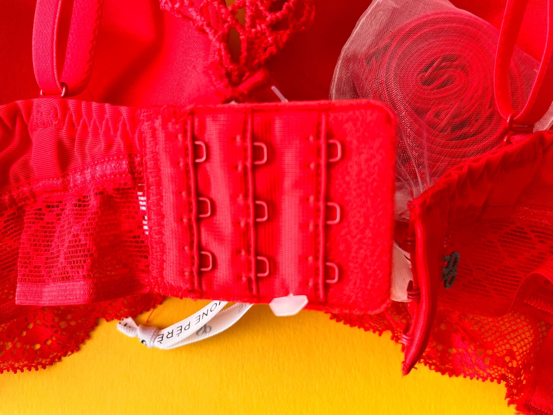 Sonstige Unterwäsche: Schalen-BH, SIMONE PERELE, Grösse 75 A – Neu und originalverpackt aus Rudolfstetten von gst_g7xl 9