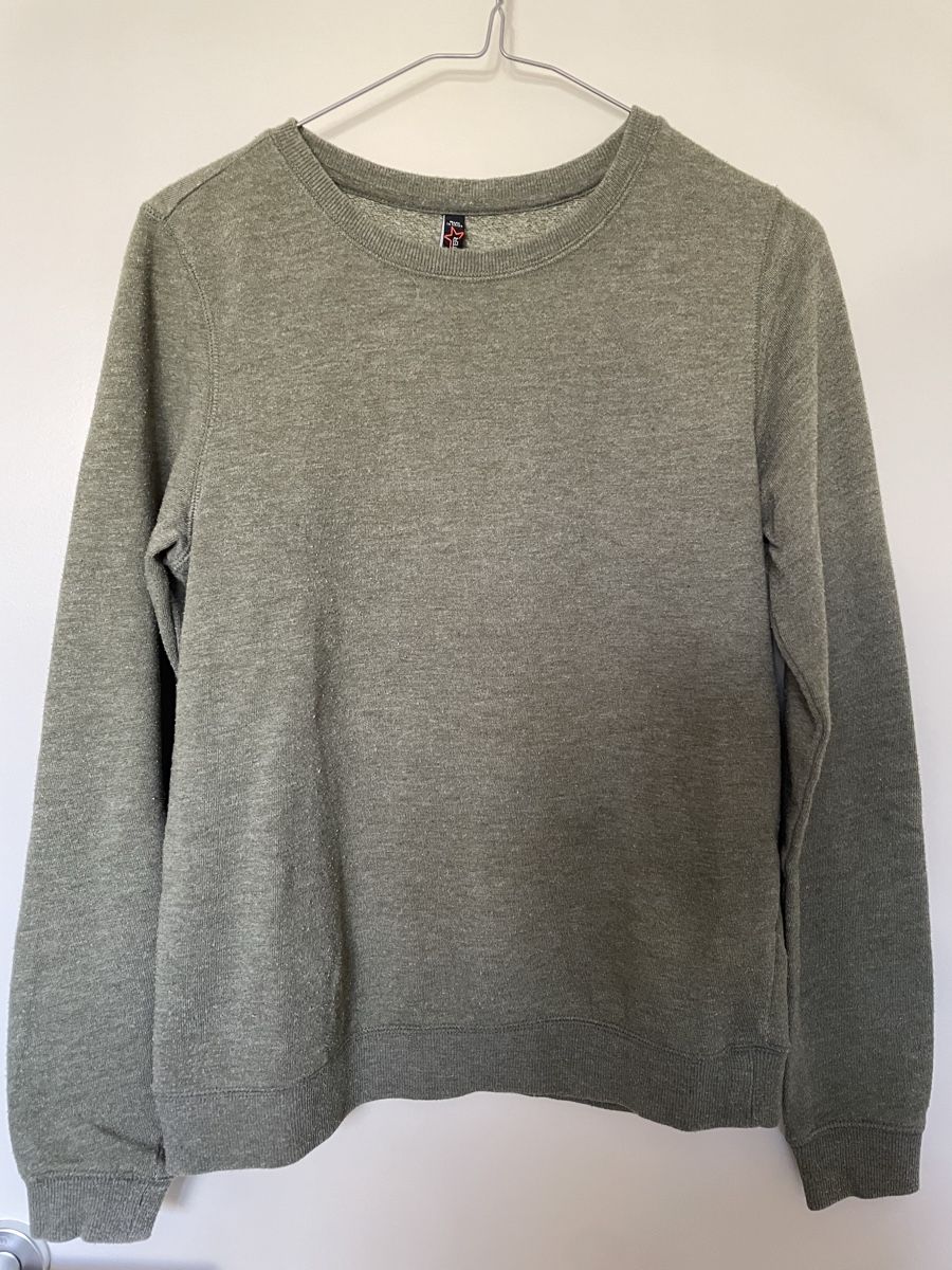 Pullover & Sweatshirts: Sweat-shirt – Gebraucht aus Pont-de-la-Morge (Sion) von hel_bh28 2