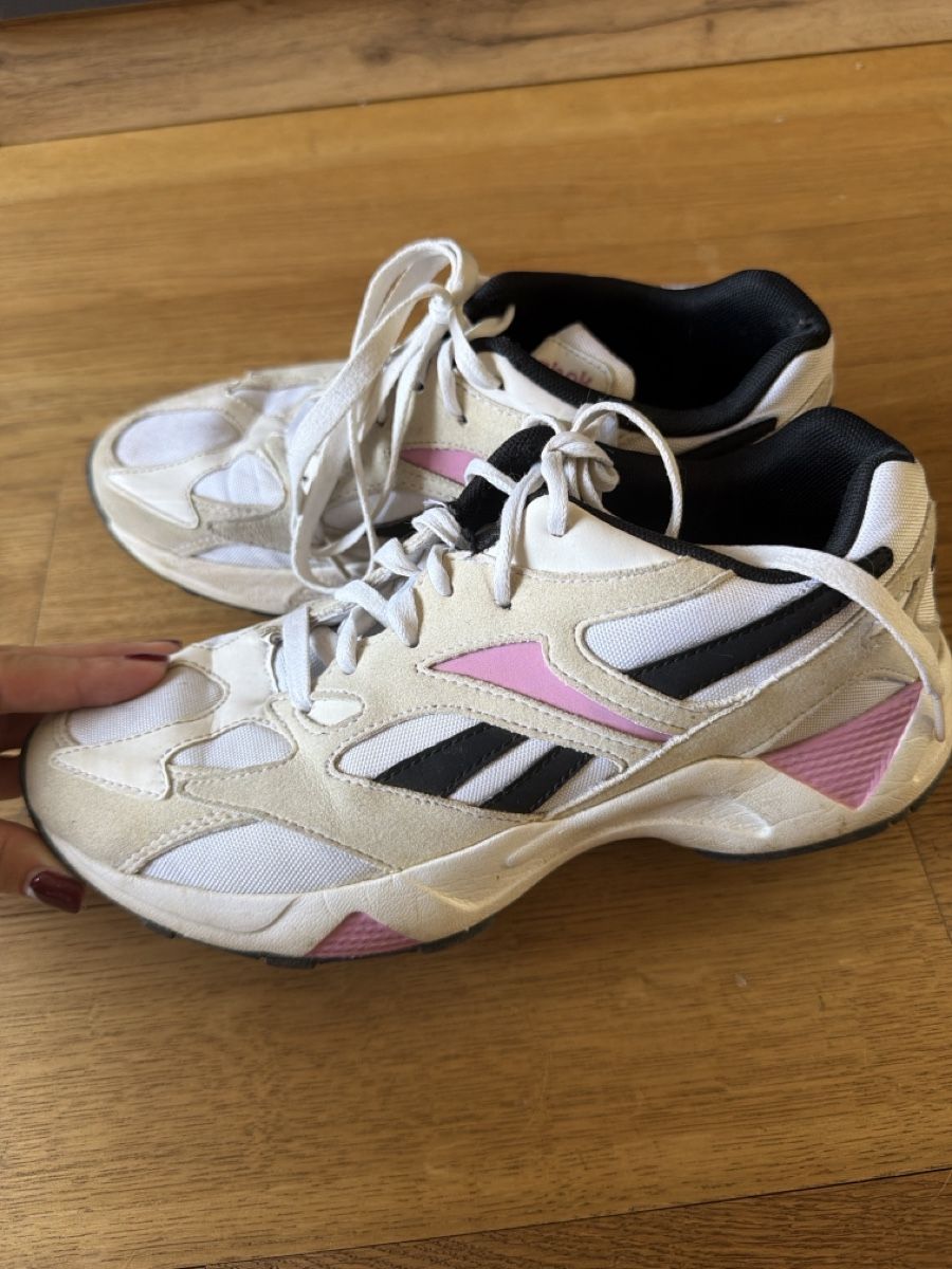 Reebok Damenschuhe: Reebok sneakers 38 – Gebraucht aus Hausen AG von nik_9sg2 3