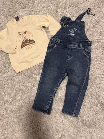 Ensemble Bébé hivernal: Salopette en jean + T-shirt
