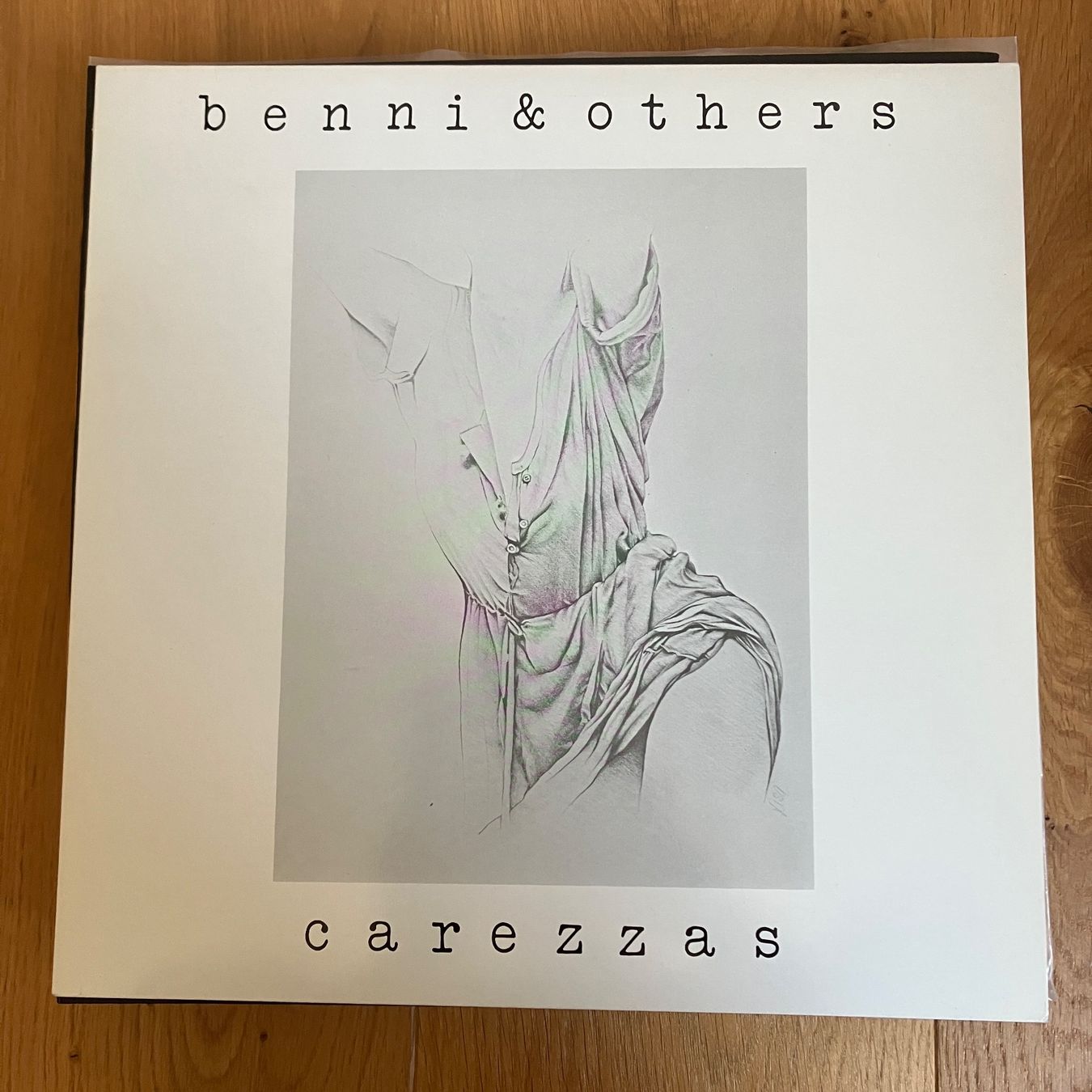 Dischi in vinile: Benni & Others – Carezzas – Usato da Altdorf UR venduto da Metallic0