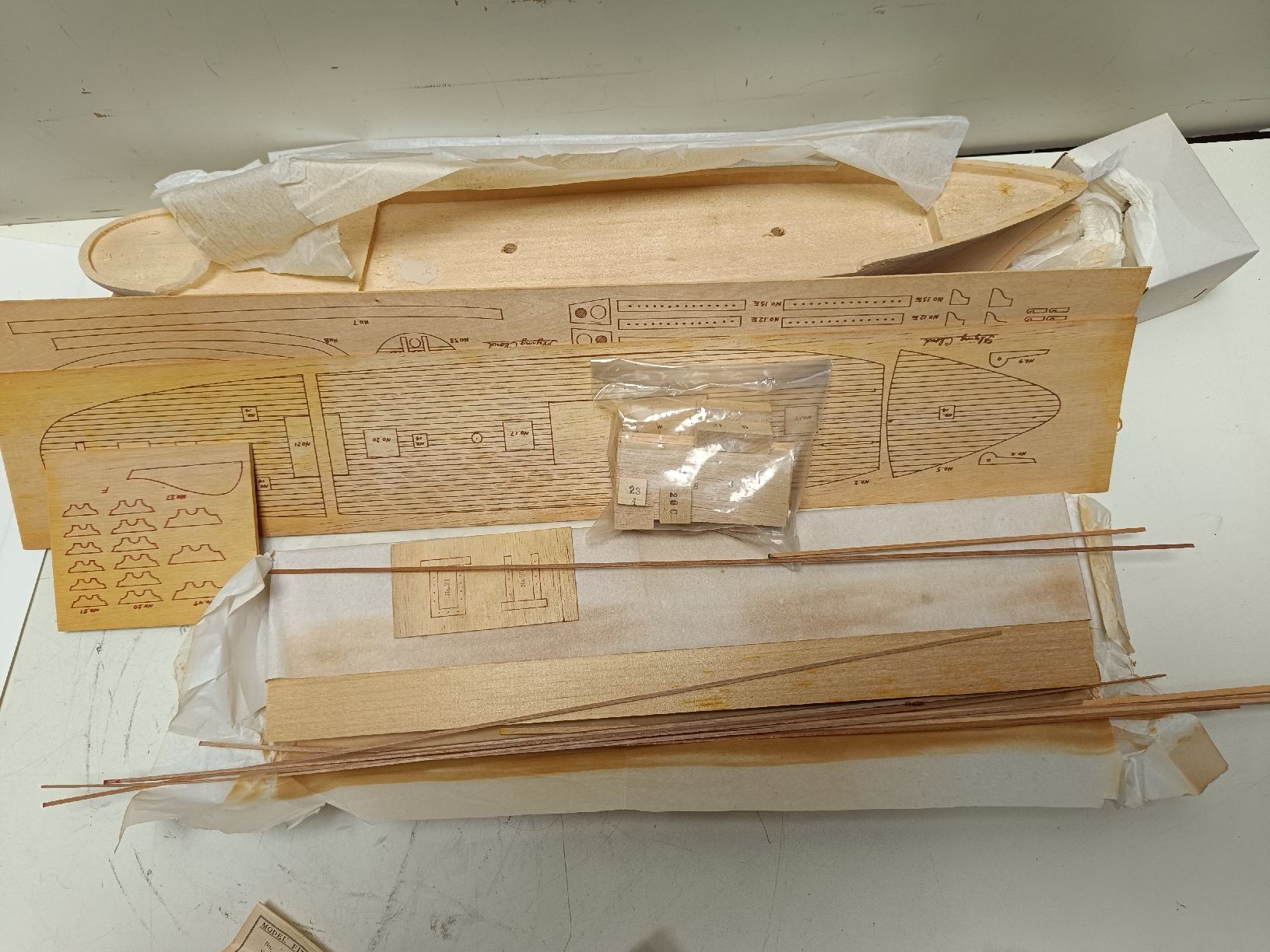 Kit di modellismo & Modellini statici: Vintage Flying Cloud Schiffsmodell, Originalverpackt(em316) – Nuovo e nell'imballaggio originale da Künten venduto da Schnaepplihuus 1